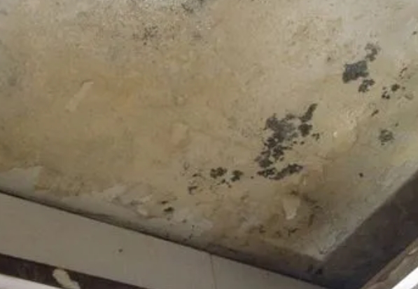 博湖阳台漏水维修公司分享下博湖卫生间渗水维修需要注意哪些问题。